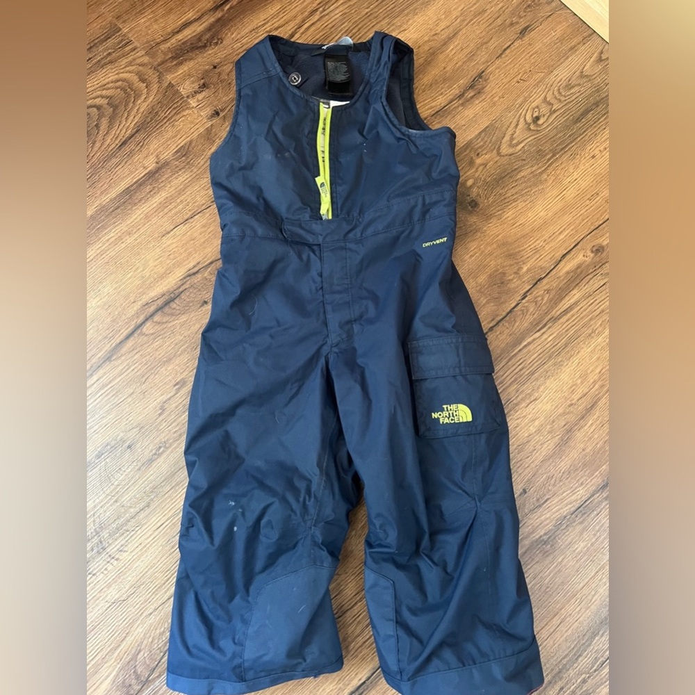 Navy 2T Northface adjustable snow pants